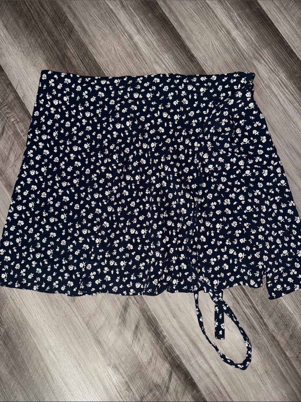 Brandy Melville black floral wrap mini skirt size 3 (small) preppy summer casual